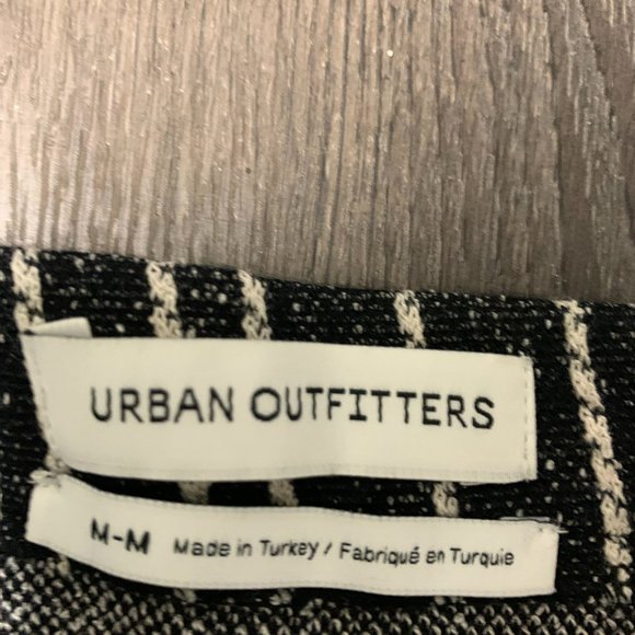 Urban Outfitters Skirt White/Black - Size Medium - Picture 2 of 3